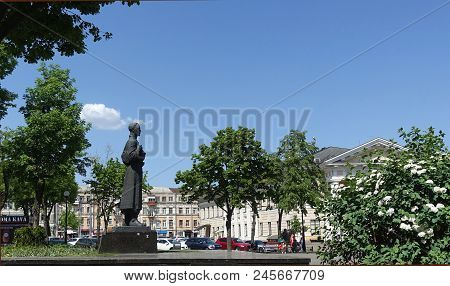 Kiev, Ukraine - May 09, 2018 At The Kontraktova Square In Kiev. Monument To The Philosopher And Poet
