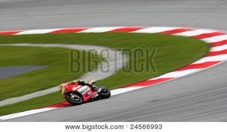 SEPANG, MALAYSIA - 22. oktober: MotoGP rytter Valentino Rossi konkurrerer under kvalificerende session af th
