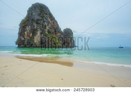 Karts Island Is Near To The Beach, Poda Island, Krabi-thailand