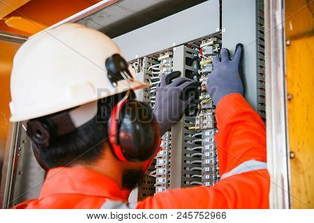 Electrical Terminal In Junction Box And Service By Technician. Electrical Device Install In Control 