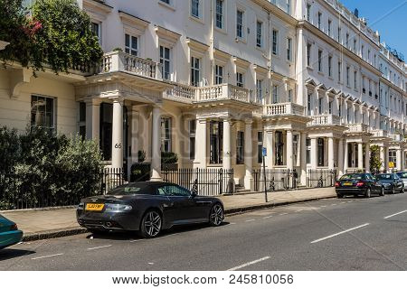 London. May 2018. A View Of The Affluent And Expensive Homes In Belgravia In London