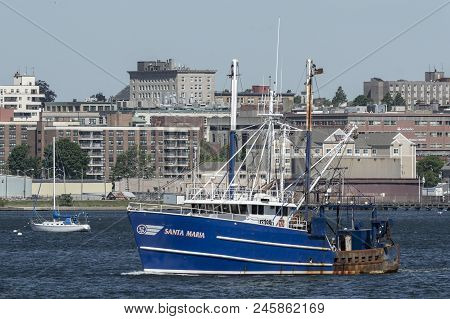 New Bedford, Massachusetts, Usa - June 14, 2018: Commercial Fishing Vessel Santa Maria On Acushnet R