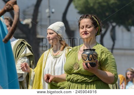 Show Of Ancient Romans In The Birthday Of Rome Occasion