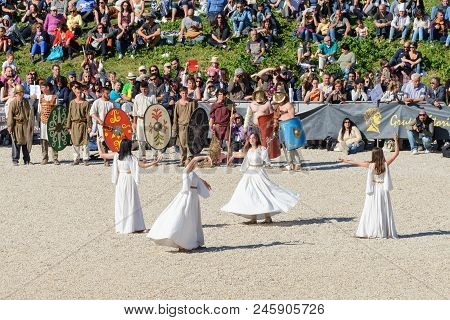 Show Of The Birthday Of Rome