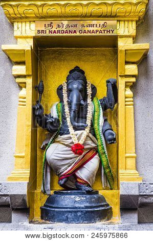 Singapore - Feb 24 : Statue In Sri Veeramakaliamman Temple In Little India, Singapore On February 24