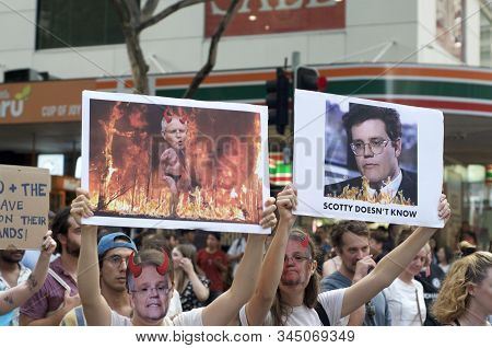 Brisbane, Queensland, Australia - 10th January 2020 : Protesters Holds A Sign Protesting Government 