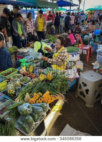 Phon Phisai, Thailand - November 30, 2019: Every Saturday Is Thai And Laos Local Market In Phon Phis