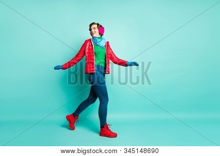 Full Length Profile Photo Of Funny Lady Enjoy Winter Day Spend Active Time Walk Street Wear Casual R