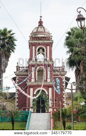 Huatusco, Veracruz- December 30, 2019: Facade Of Tepeyac Church Decorated For Christmas Celebration 