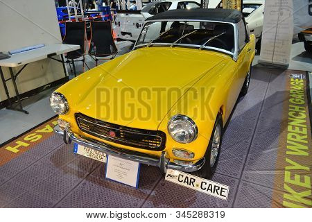 Pasay, Ph - Nov. 16: 1978 Morris Garages Midget Mk 4 At Manila Auto Salon On November 16, 2019 In Sm