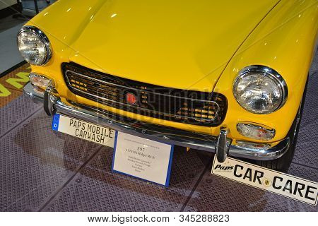 Pasay, Ph - Nov. 16: 1978 Morris Garages Midget Mk 4 At Manila Auto Salon On November 16, 2019 In Sm