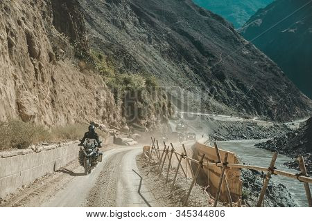 China Yunnan, November 2019 21 Bmw Gsa 1200 The Group Tour Traveling From Thailand To Shangri-la And