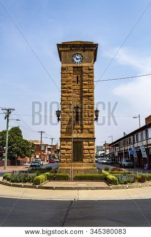 Coonabarabran, Australia - January 7, 2020: View Of The War Memorial Clock Tower, Made Of Sandstone 
