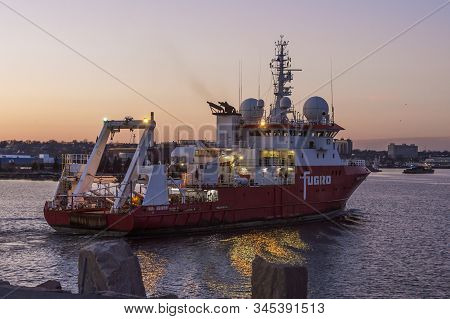 New Bedford, Massachusetts, Usa - January 15, 2020: Research Vessel Fugro Discovery Transiting Hurri
