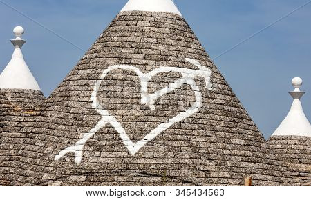 Stone Roof Of Trulli House In Alberobello, Italy. The Style Of Construction Is Specific To The Murge