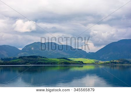 Lake Liptovska Mara In Slovakia. Wondeful Travel Destination Of High Tatras Mountain Ridge. Cloudy W