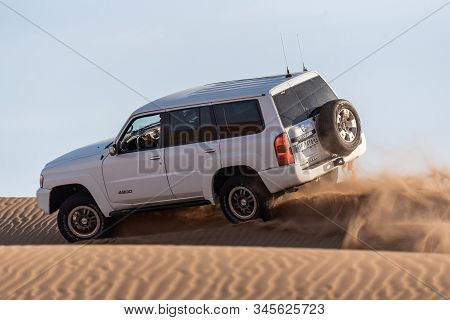 Zahedan, Baluchestan/iran-11/24/2018 Nissan Patrol Super Safari In Lut Desert