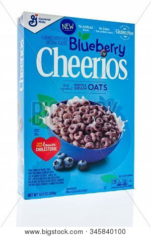 Winneconne, Wi - 19 January 2019 : A Package Of Cherrios In Blueberry Flavor On An Isolated Backgrou