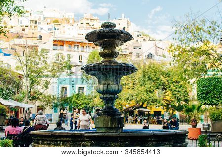 Guanajuato, Mexico-november 2019 The Stone Fountain In The Plaza Del Baratillo, On A Sunny Day,