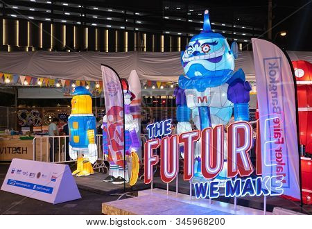 19 January, 2020 - The Street Ratchada, Bangkok , Thailand - Maker Bot Of Bangkok Maker Faire At Nig
