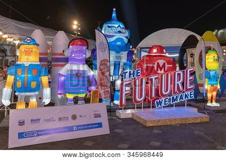 19 January, 2020 - The Street Ratchada, Bangkok , Thailand - Maker Bot Of Bangkok Maker Faire At Nig