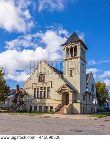 Cheboygan, Michigan, Usa - October 23, 2021: The Huron Street Tabernacle