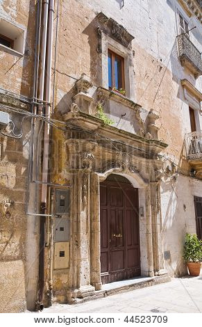 Palazzo Sarapo. Castellaneta. Puglia. Italia.