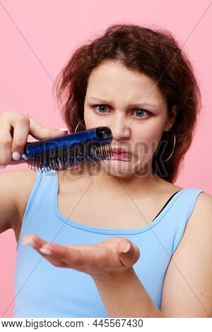 Young Woman Comb Hair Disgust Hair Loss Isolated Background Unaltered
