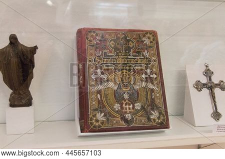Kaliningrad, Russia - August 03 2019: Interior View Of Konigsberg Cathedral, Protestant Bible On Aug