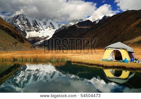 Camping in Cordiliera Huayhuash, Laguna Jahuacocha, Peru, South America