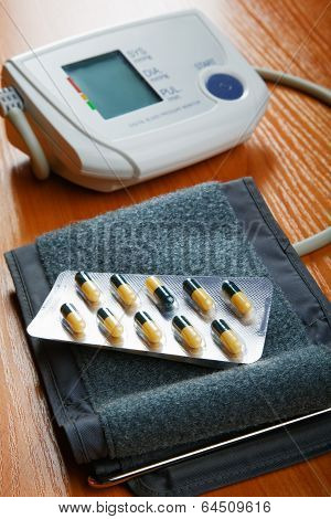 Tablets And The Device For Pressure Measurement On A Table