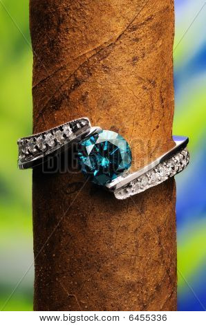 Blauwe briljante ring