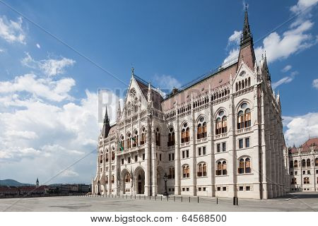 Budapest, View Of Parliament