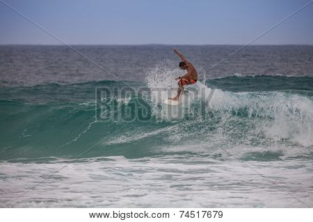 Top Of The Wave