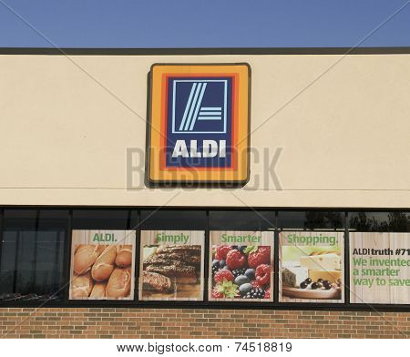 Aldi Sign On A Store Front