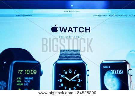 Apple Launches Apple Watch, Macbook Retina And Medical Research App