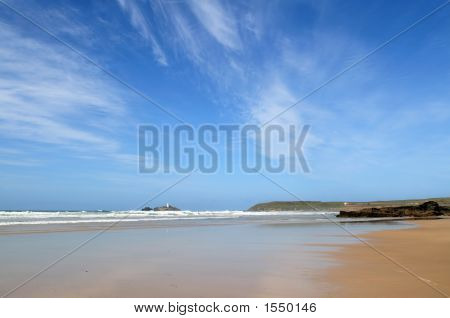 Un grande cielo blu Gwithian Sands, Cornwall, Regno Unito