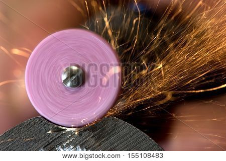 Steels Grinding Using Abrasive Tool