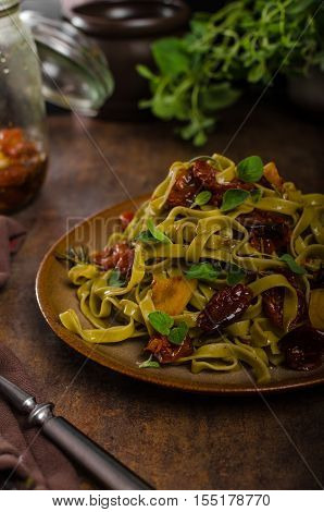 Pasta With Sun Dried Tomatoes