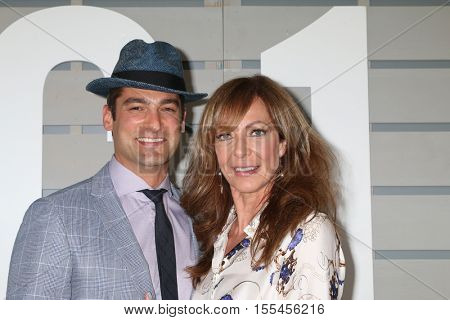 LOS ANGELES - NOV 5:  Philip Joncas, Allison Janney at the 33rd Breeder's Cup World Championship at the Santa Anita Park on November 5, 2016 in Arcadia, CA
