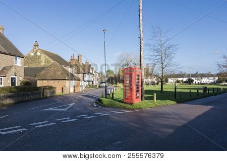 Chartham, Kent, Uk, 5th January 2018 - View Of The Green In The Ancient Village Of Chartham, Kent, U