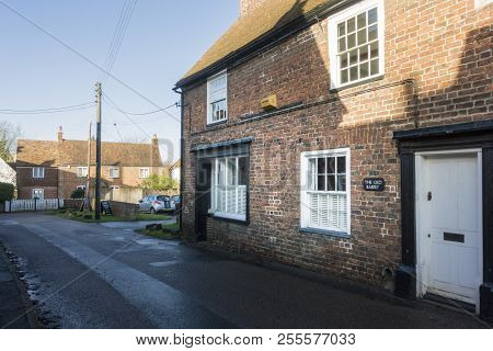 Chartham, Kent, Uk, 5th January 2018 - Historic Cottage, Former Bakery In The Ancient Village Of Cha