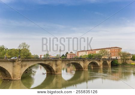 Historic Peidra Bridge Crossing The Ebro River In Logrono, Spain