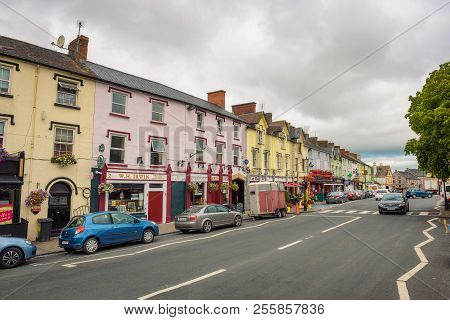 Cahir, Ireland - August 02, 2018: Street View Of The Centre Of Cahir In The Tipperary County, Irelan