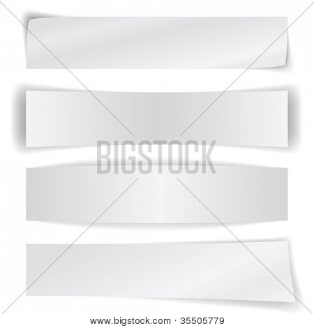 Joukko tyhjän paperin bannerit eristetty valkoisella taustalla.