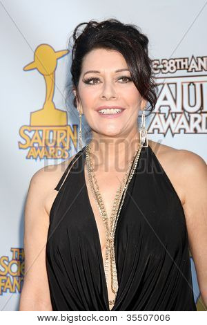 LOS ANGELES - JUL 26: Marina Sirtis anländer på 2012 Saturn Awards på Castaways den 26 juli, 2012