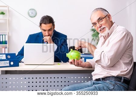 Financial advisor giving retirement advice to old man
