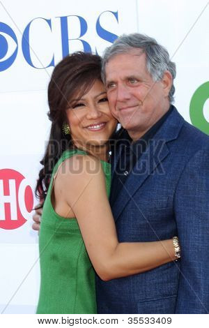 洛杉矶-JUL 29: 朱莉陈莱维斯到达在 CBS、 CW 和 Showtime 2012 夏季 TCA