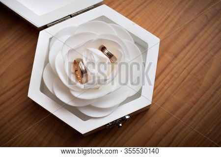 Wedding Details, Golden Wedding Rings Of Brides, Objects