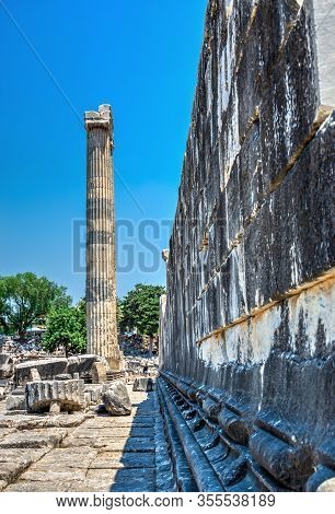 Ionic Columns In The Temple Of Apollo At Didyma, Turkey